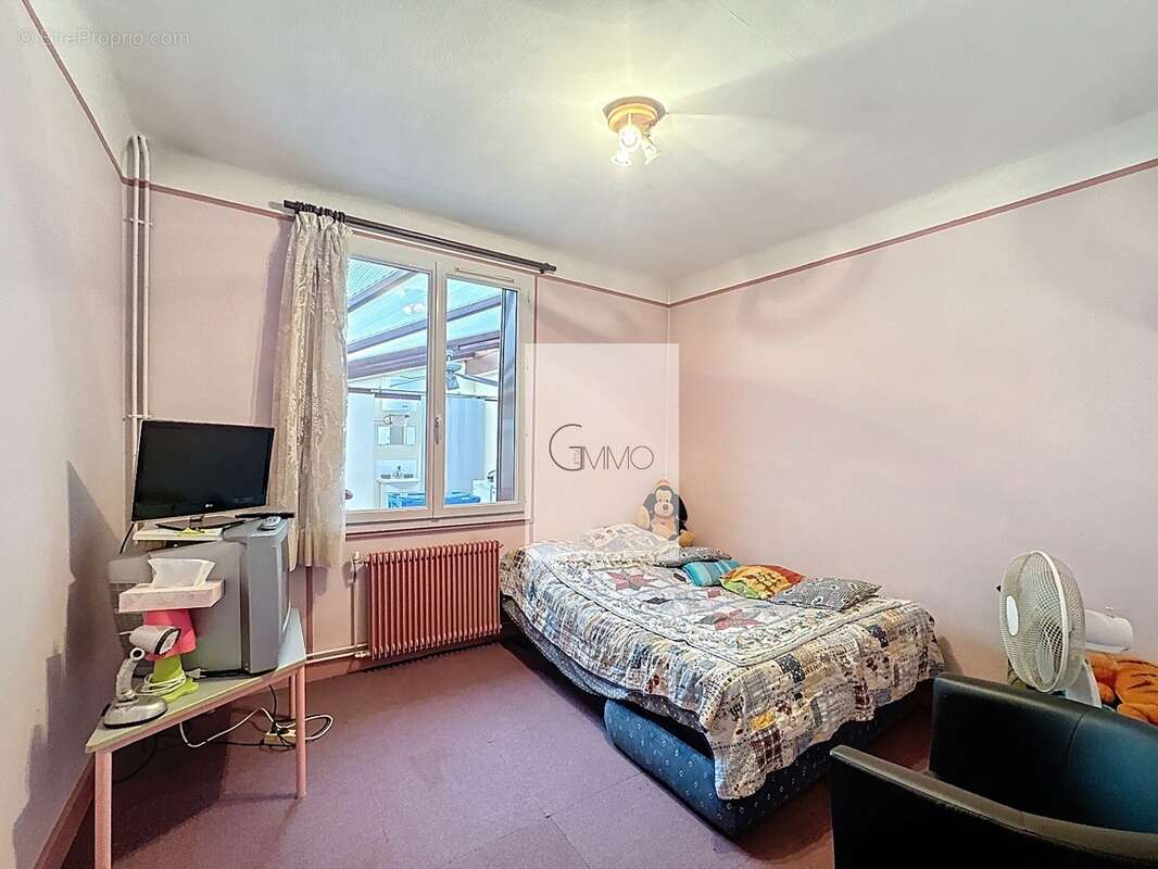 Maison à L'HAY-LES-ROSES