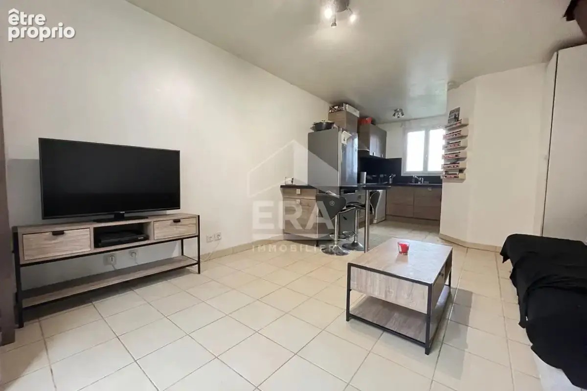 Appartement à LA FERTE-ALAIS