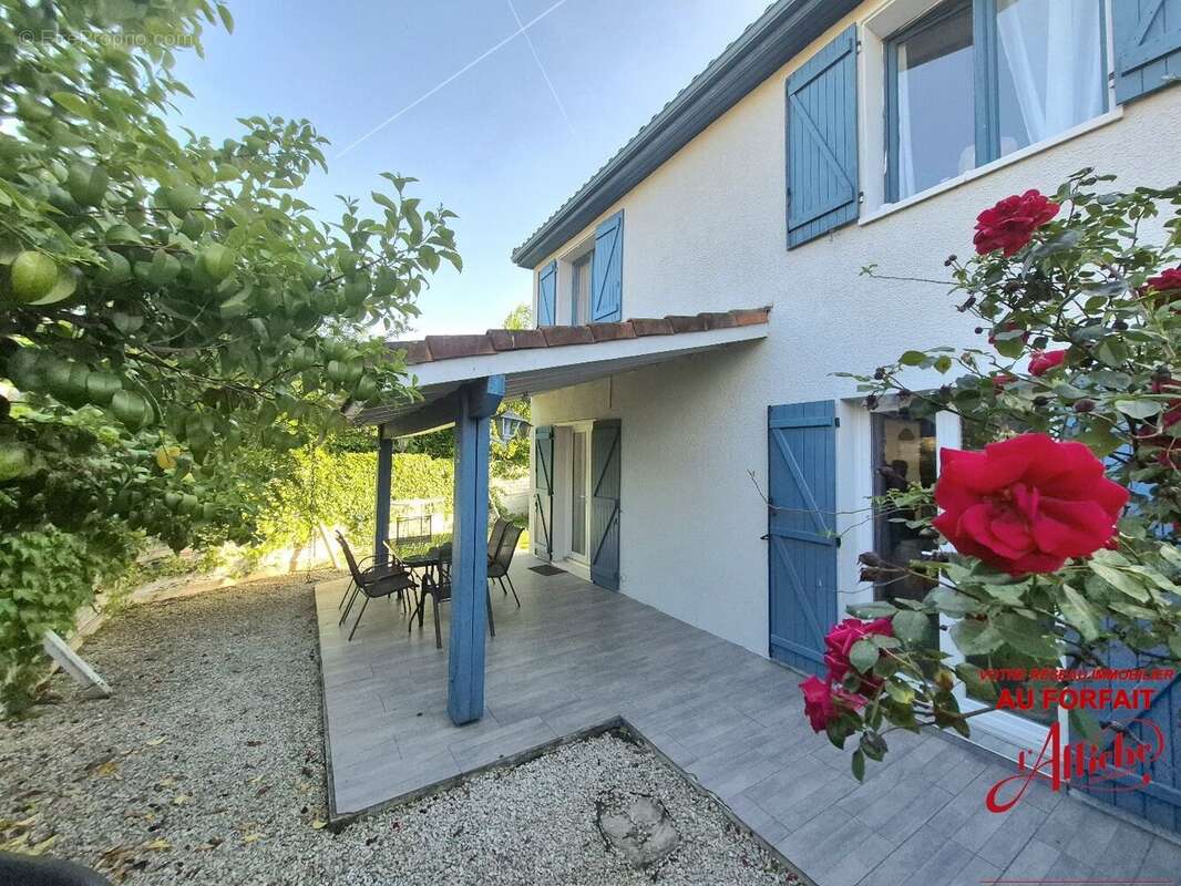 Maison à AUCAMVILLE