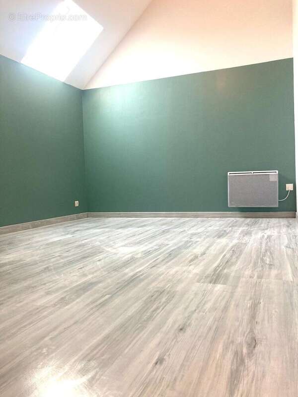 Maison à DOMFRONT-EN-CHAMPAGNE