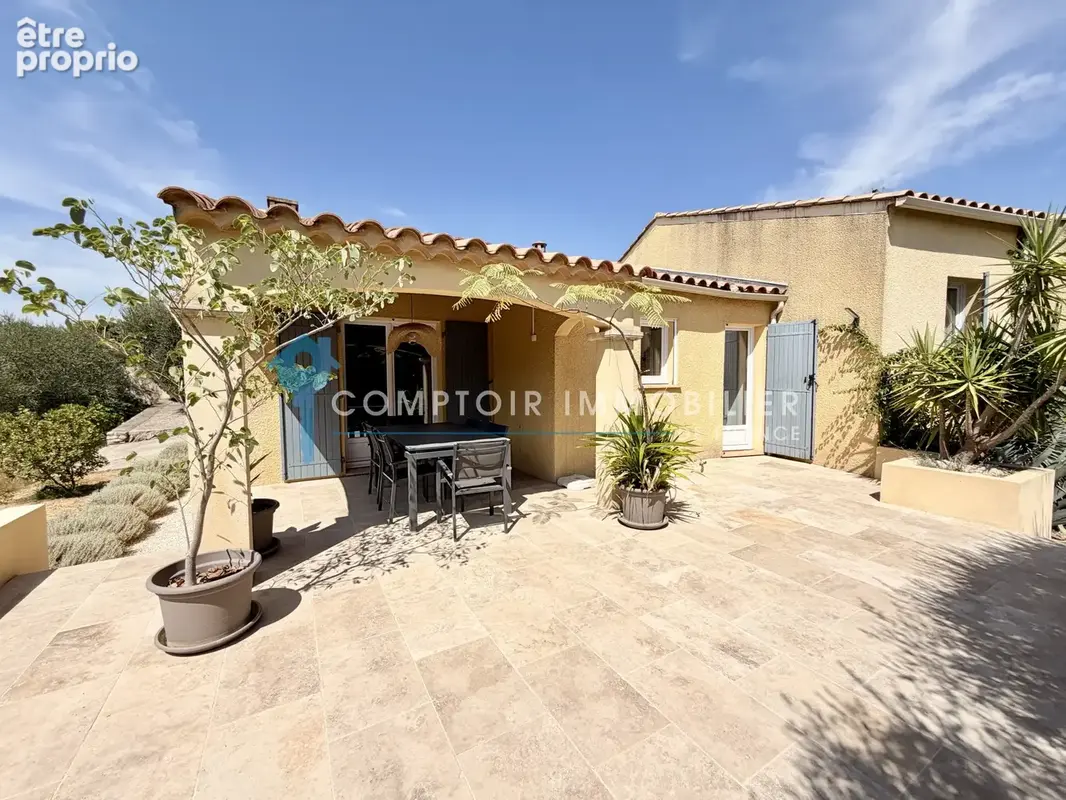 En exclusivité  sur les hauteurs de Vergèze, villa Plain pied de 120 m2 environ sur 832 m2, piscine garage et - photo 24