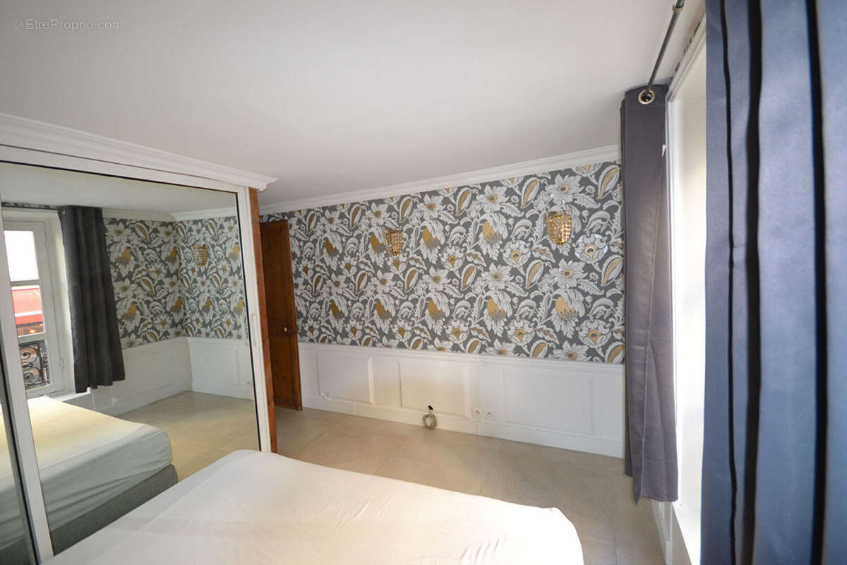 Appartement à PARIS-9E