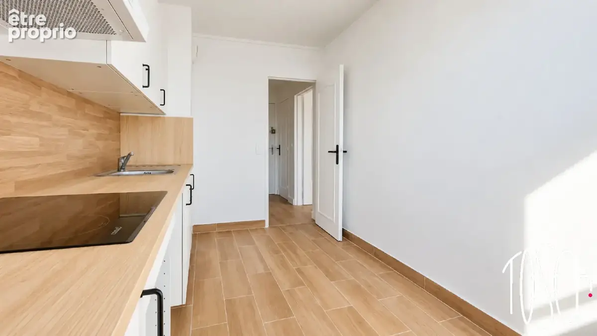 Thiais - 2 pieces 47 m² - dpe c - parking - cave - au pied du tvm - photo 6