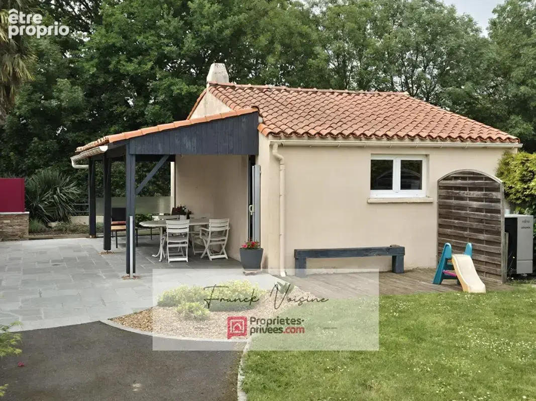 A VENDRE au Boupère, maison de 135 m2 avec 3 chambres et 1 bureau sur une parcelle de 745 m2 - photo 16