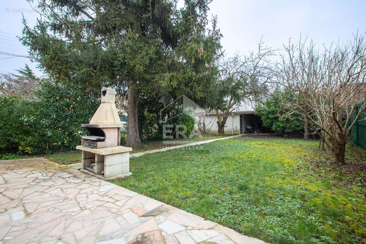 Maison à CHAMPS-SUR-MARNE