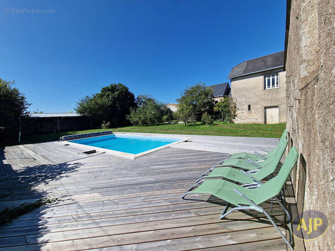 Maison à LA LIMOUZINIERE