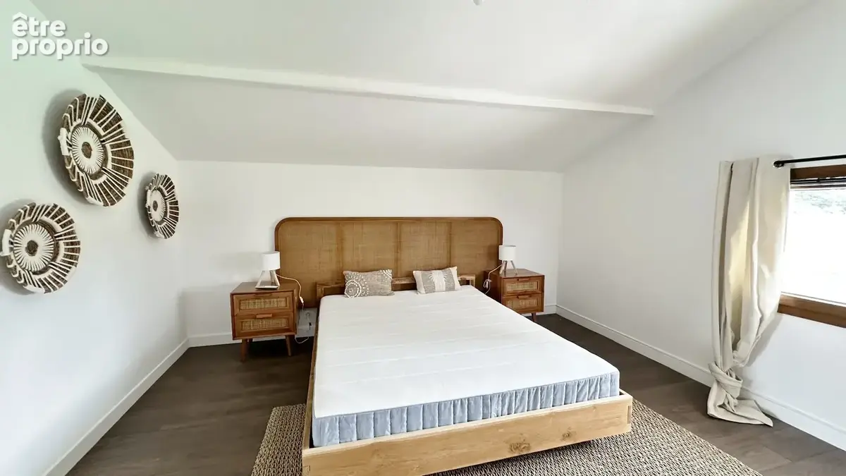Villa balinaise rénovée proche du Bourg de type 6 pièces de 180 m2 avec piscine - photo 20
