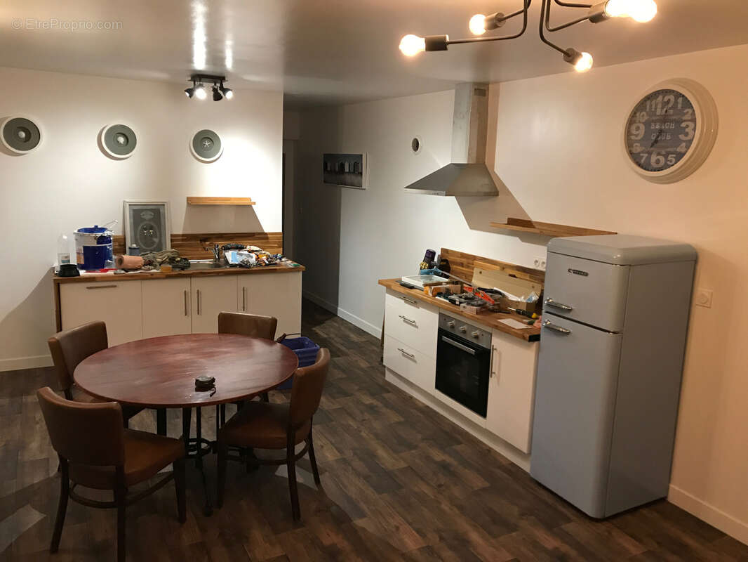 Commerce à PLOUESCAT