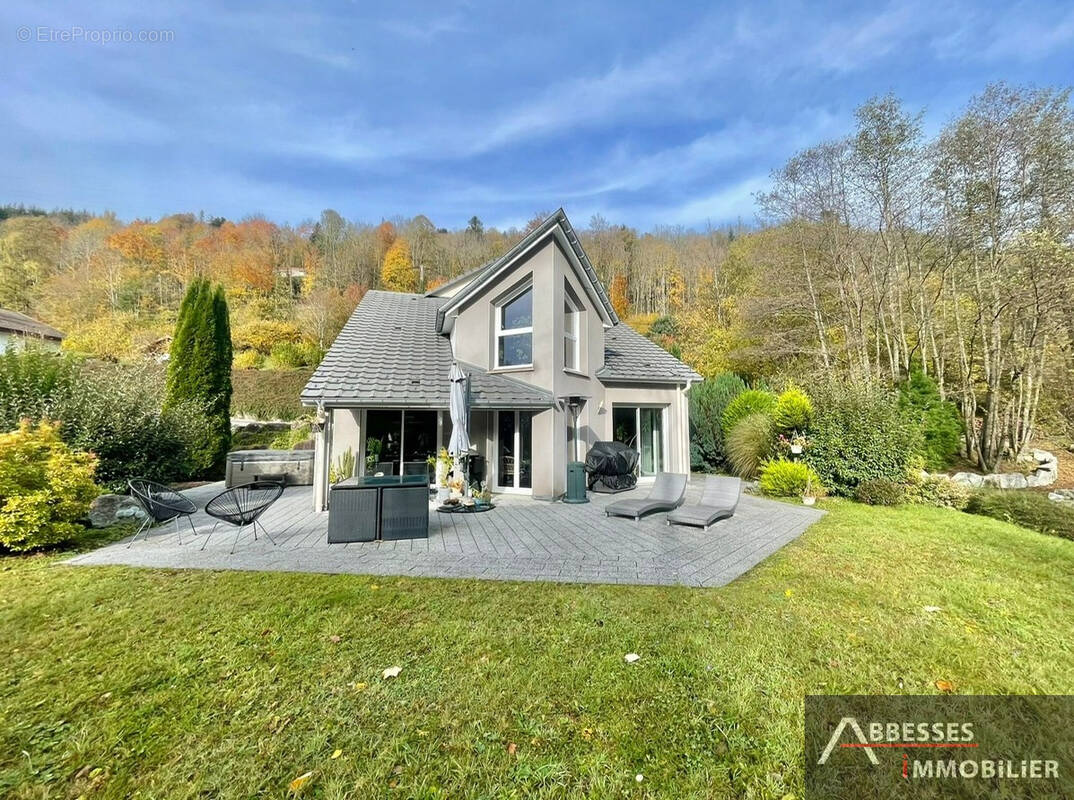 Maison à LA BRESSE