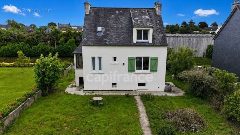Maison à PLONEVEZ-DU-FAOU
