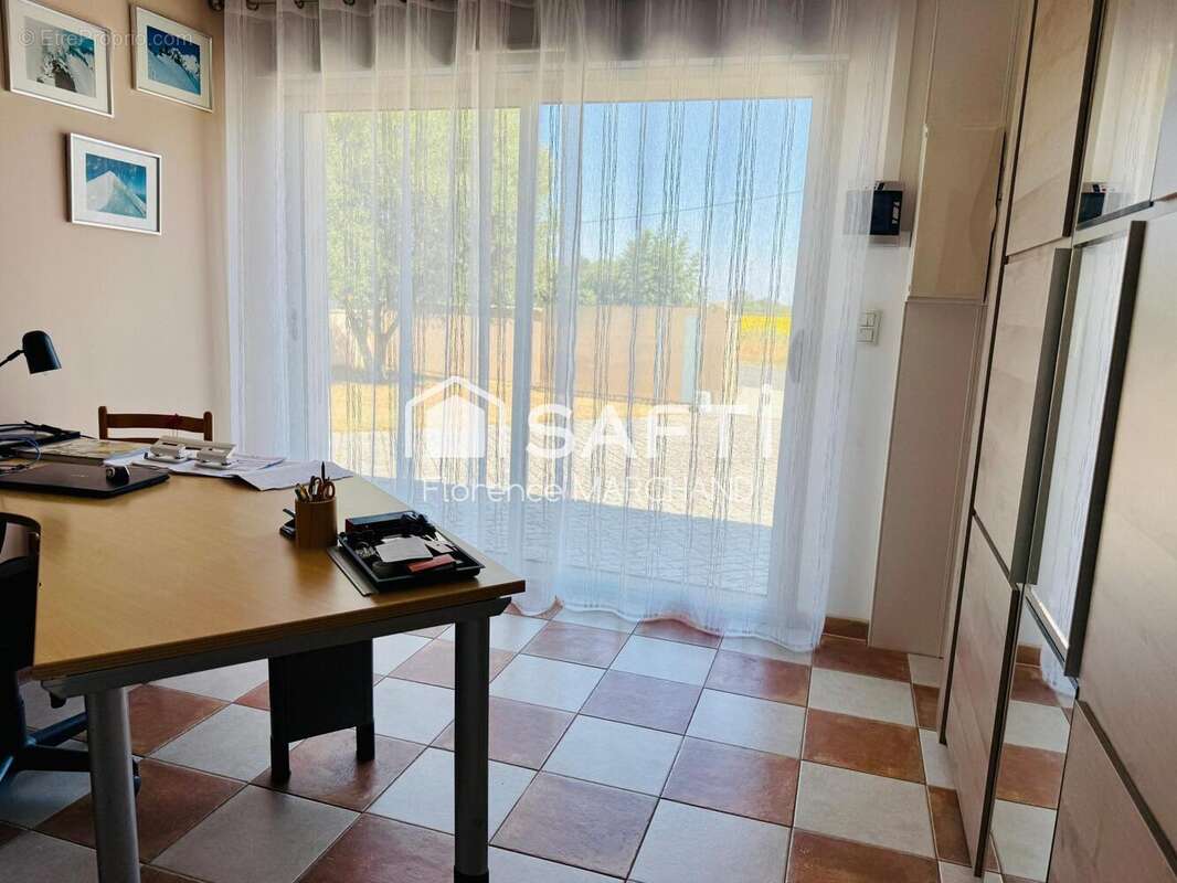 Maison 133 m² à Bessines  - photo 7