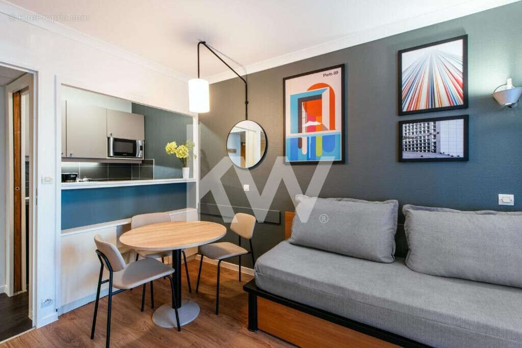Appartement à COURBEVOIE