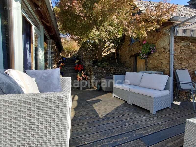 Maison à VIEILLEVIE