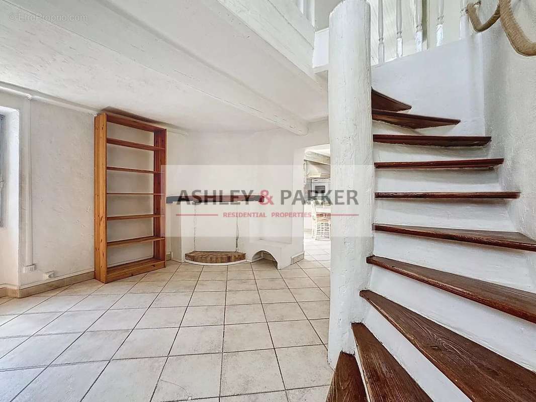 Maison à TOUET-DE-L&#039;ESCARENE