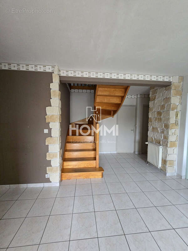 Maison à SAINTE-LUCE-SUR-LOIRE