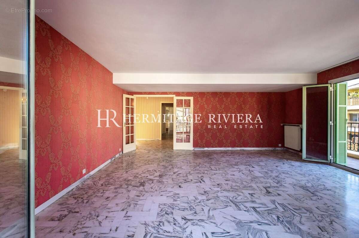 Appartement à MENTON