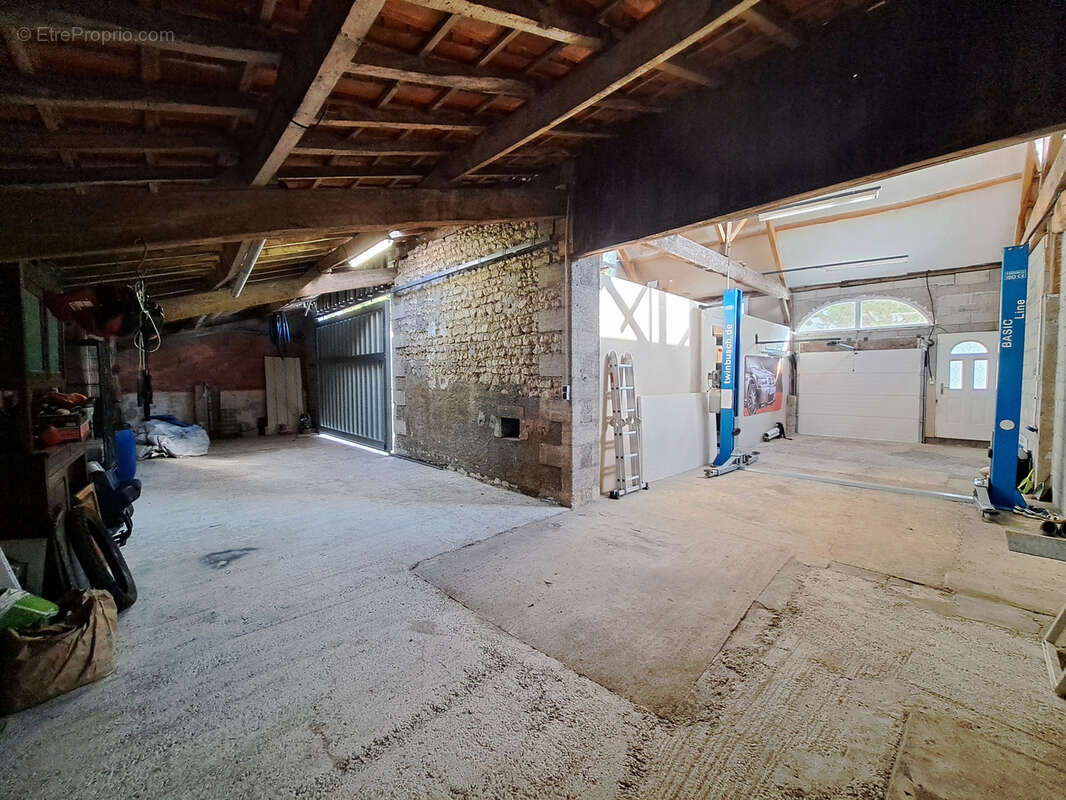 Maison à SAINT-BONNET