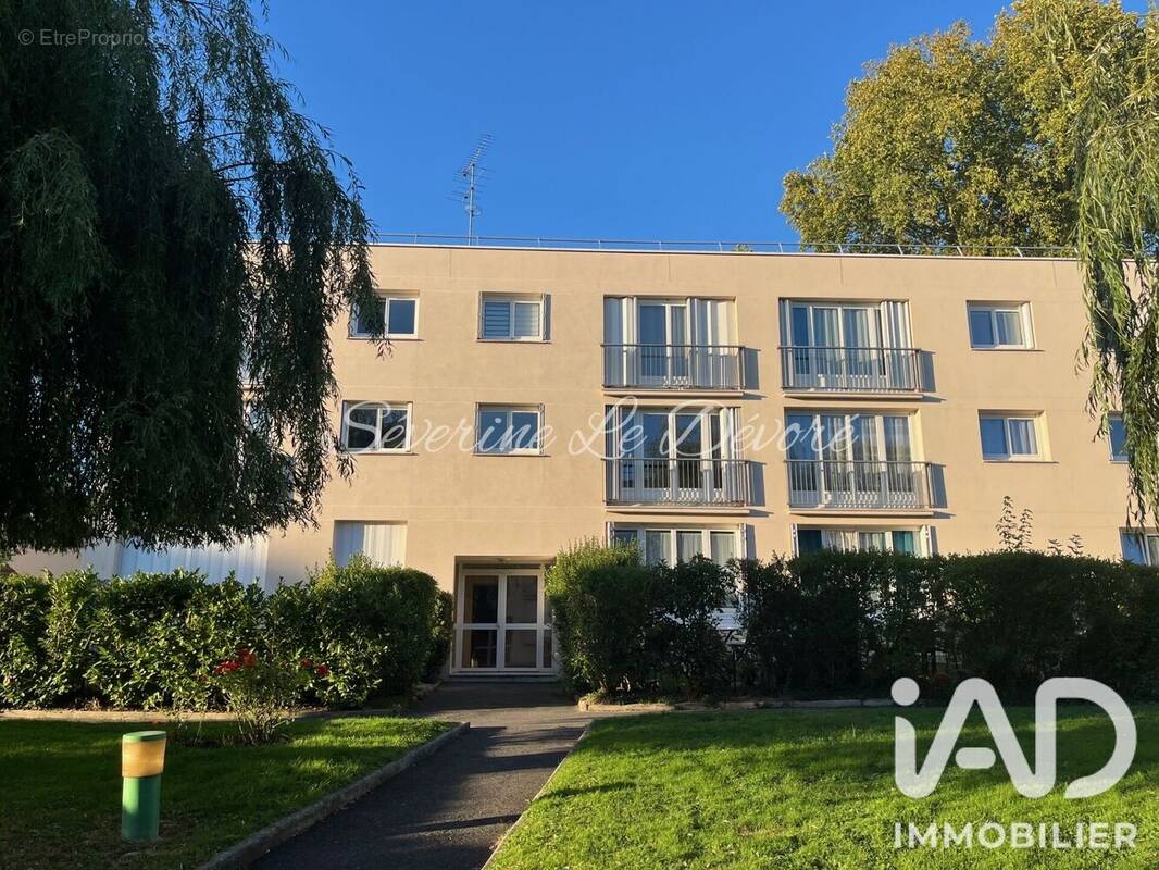 Photo 1 - Appartement à MONTLIGNON