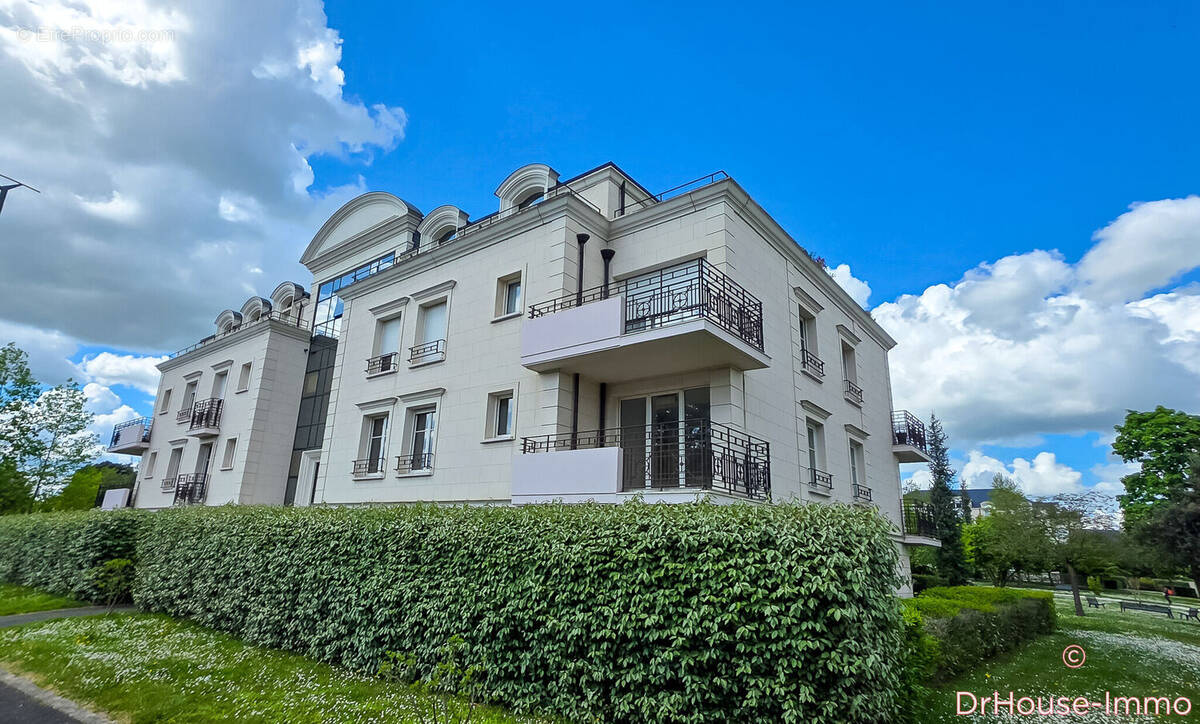Appartement à SAINT-CYR-SUR-LOIRE