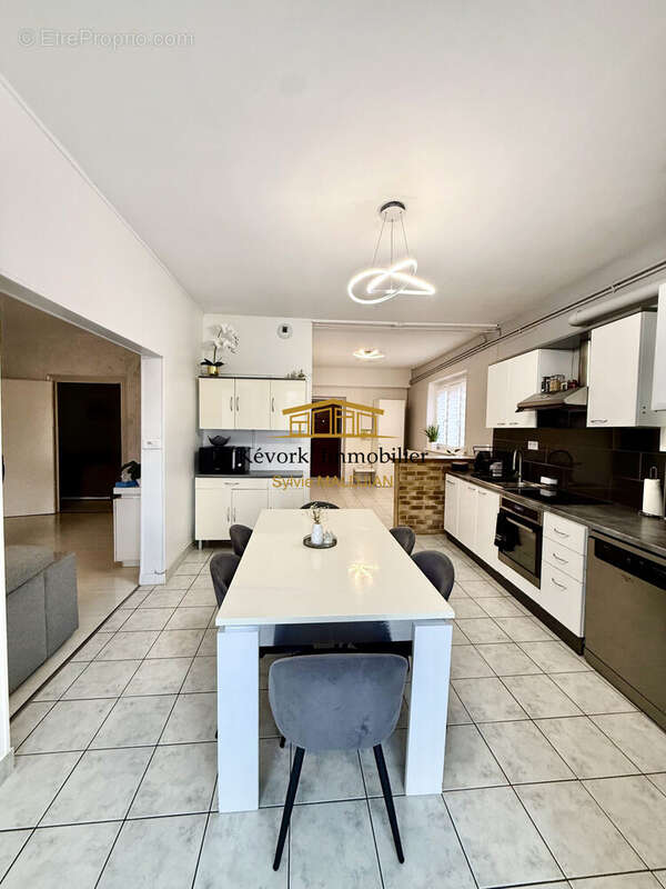 Appartement à BOURG-LES-VALENCE