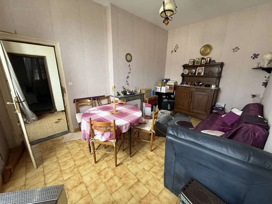 Maison de Maître des années 1800 T7 de 285m2 habitables avec dépendances et jardin - photo 4