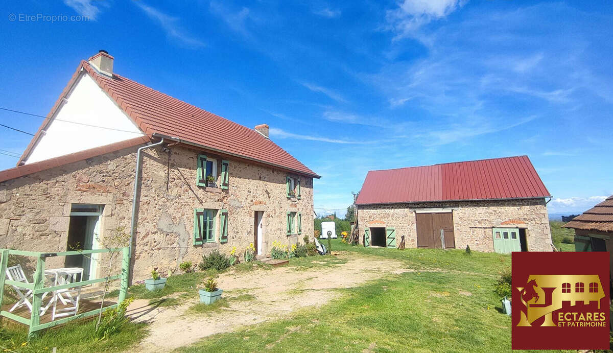 Maison à LE DONJON