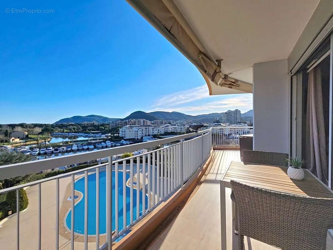 Appartement à MANDELIEU-LA-NAPOULE