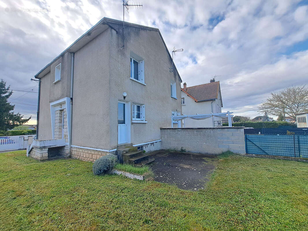 Maison à CHATELLERAULT