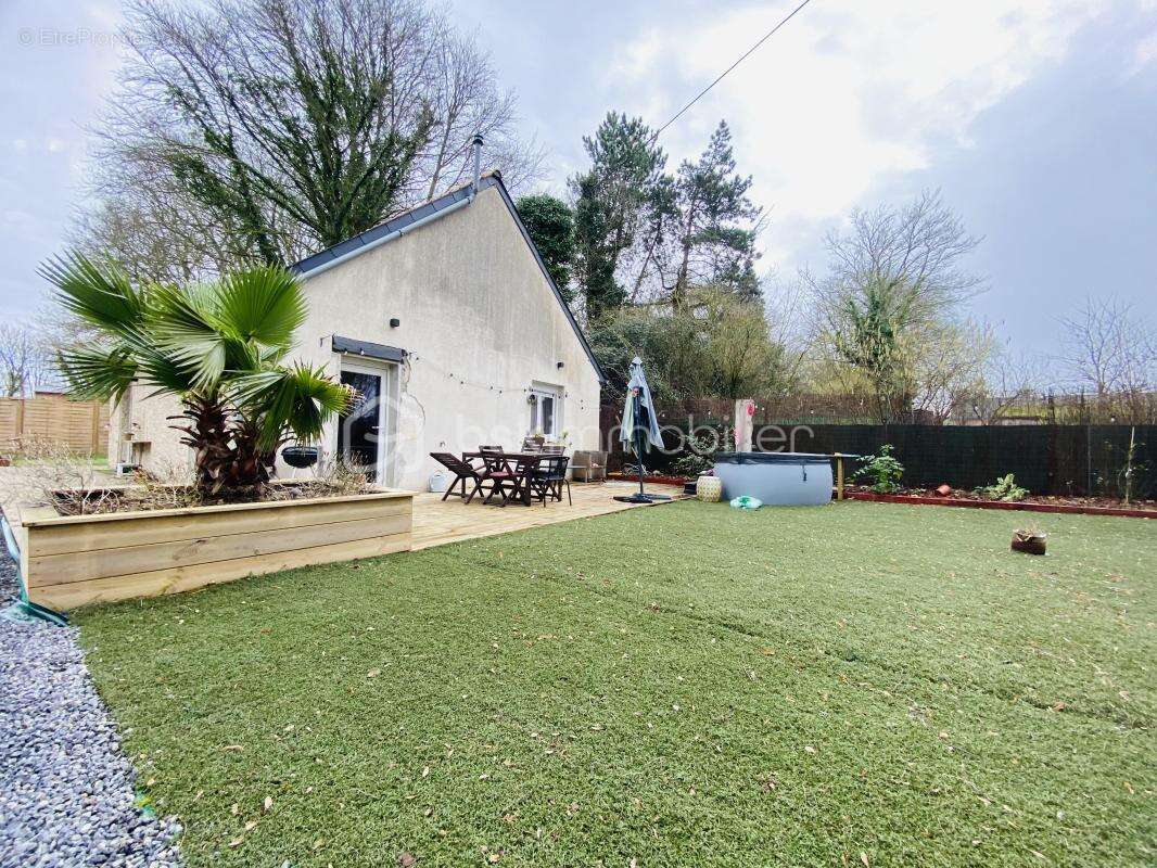 Maison à SAINT-JOUAN-DES-GUERETS