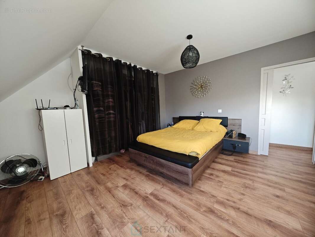 Maison à SAINT-SAUVEUR-SUR-ECOLE