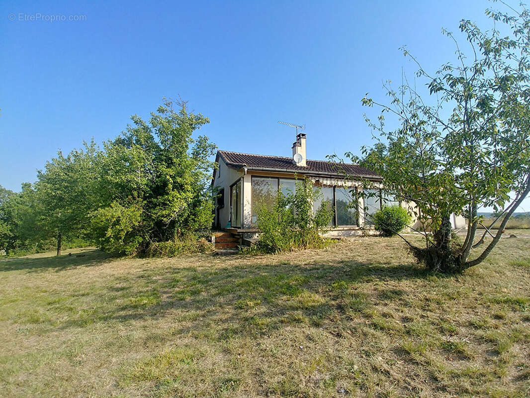 Maison Puylaroque avec vue campagne - Grand terrain et dépendances - photo 13