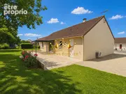 Plain pied de 100 m2 avec garage  - Maison à YZEURES-SUR-CREUSE