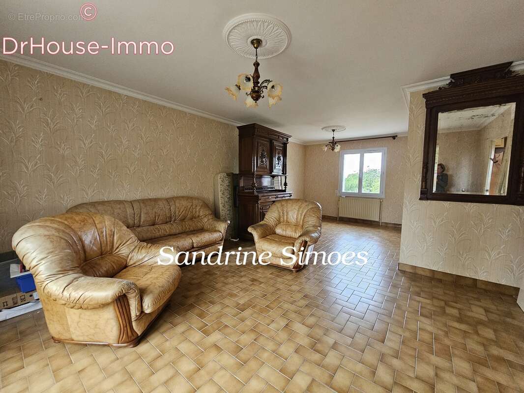 Maison 102 m² à La Trimouille  - photo 16