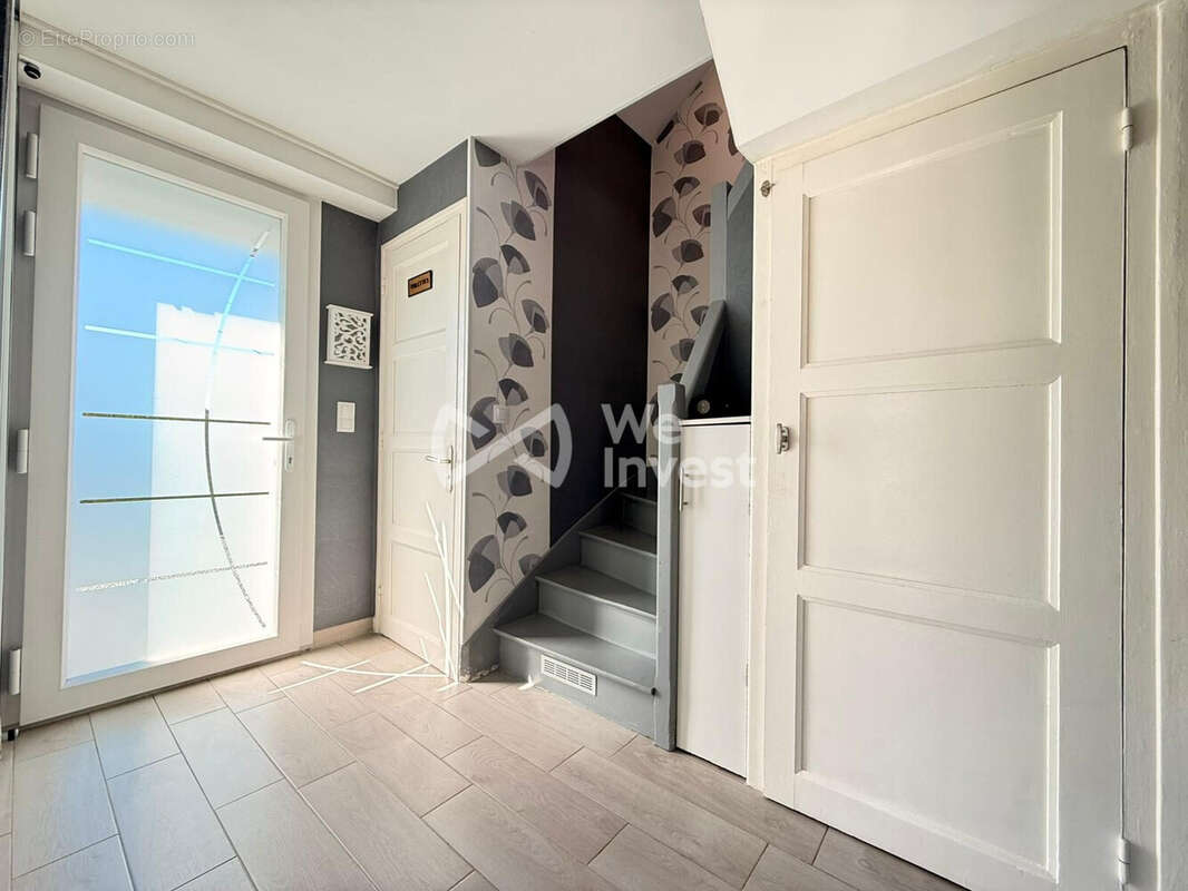 Maison 77 m² à Carignan  - photo 7