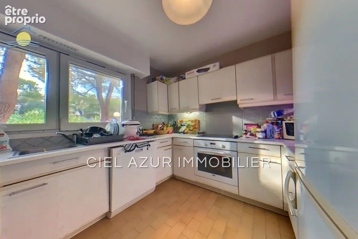 Appartement 3 pièces 63 m² à vendre à Antibes (06600) - photo 2