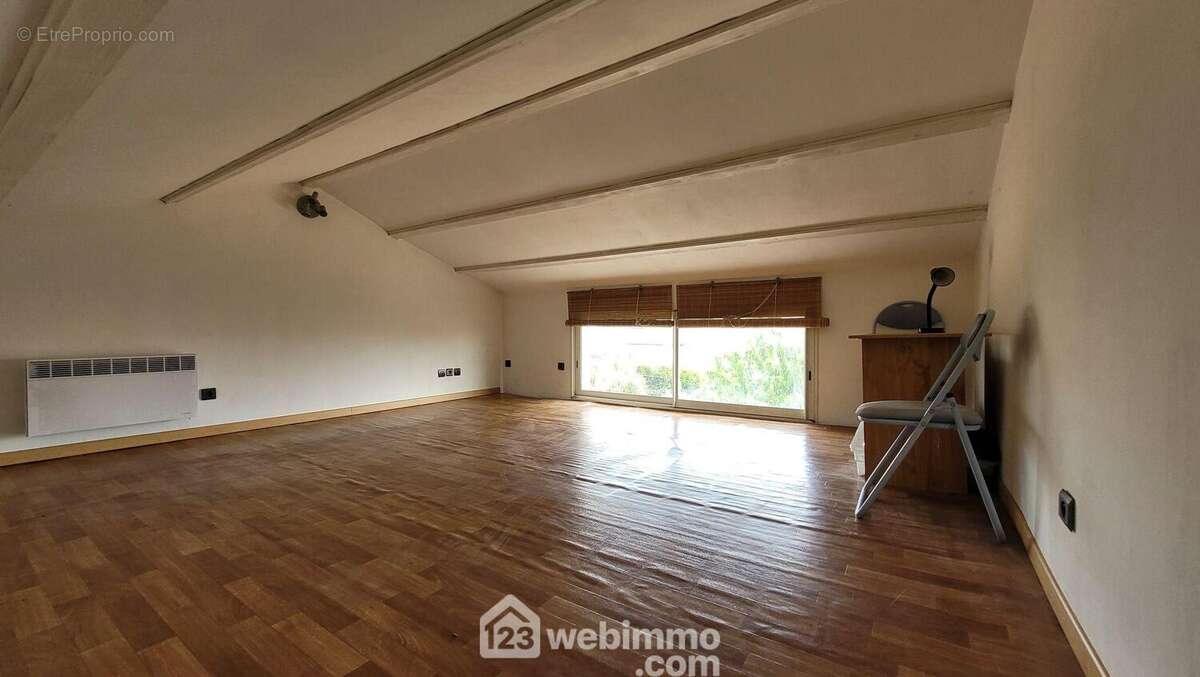 Avec une mezzanine - Maison à LONGEVILLE-SUR-MER
