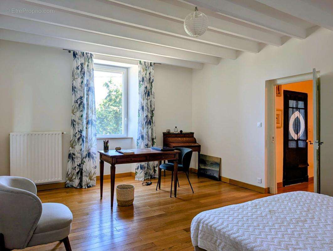 Maison Marignac Laspeyres 348 m2 avec jardin et dépendance - photo 12