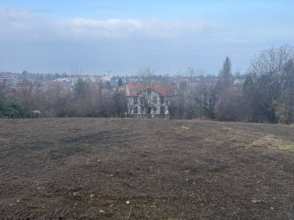 Terrain à EVIAN-LES-BAINS