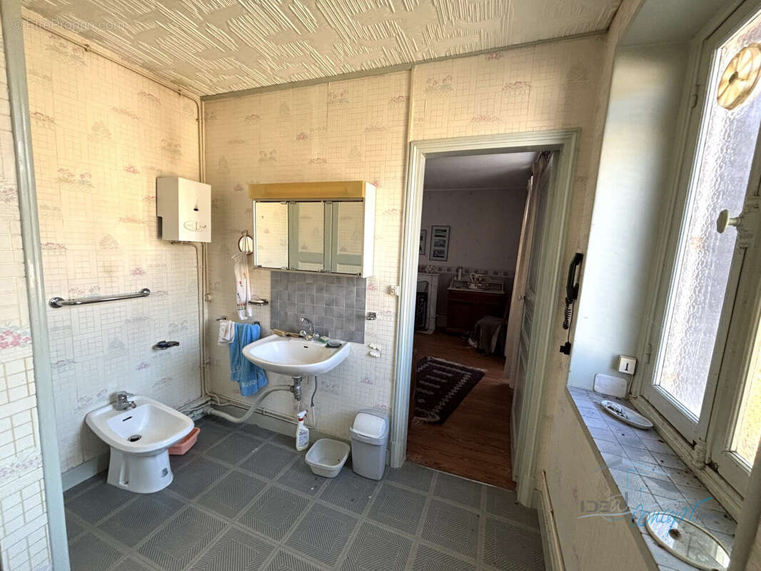 Maison à JANVILLE-SUR-JUINE