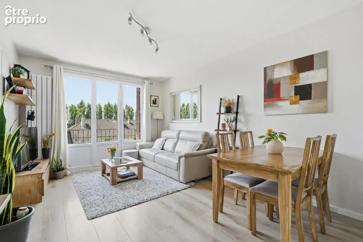 Appartement à NOISY-LE-ROI