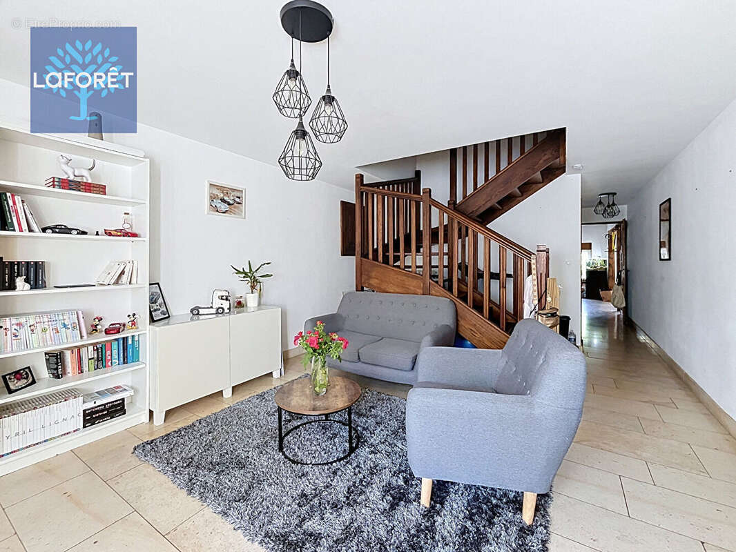 Maison à Sarcicourt - photo 5
