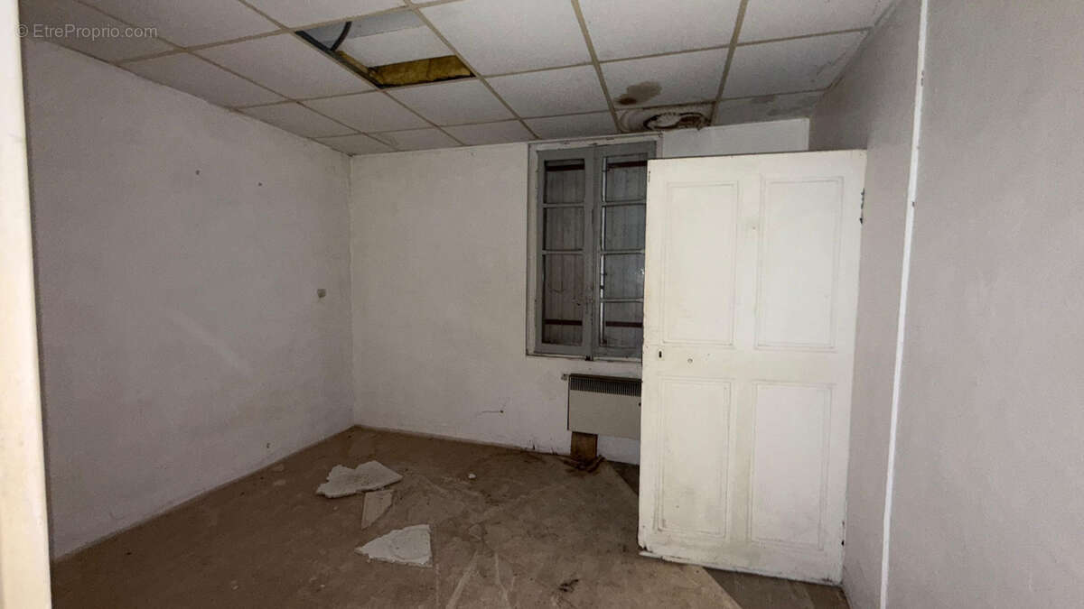 Maison à SAINT-QUENTIN-LA-POTERIE