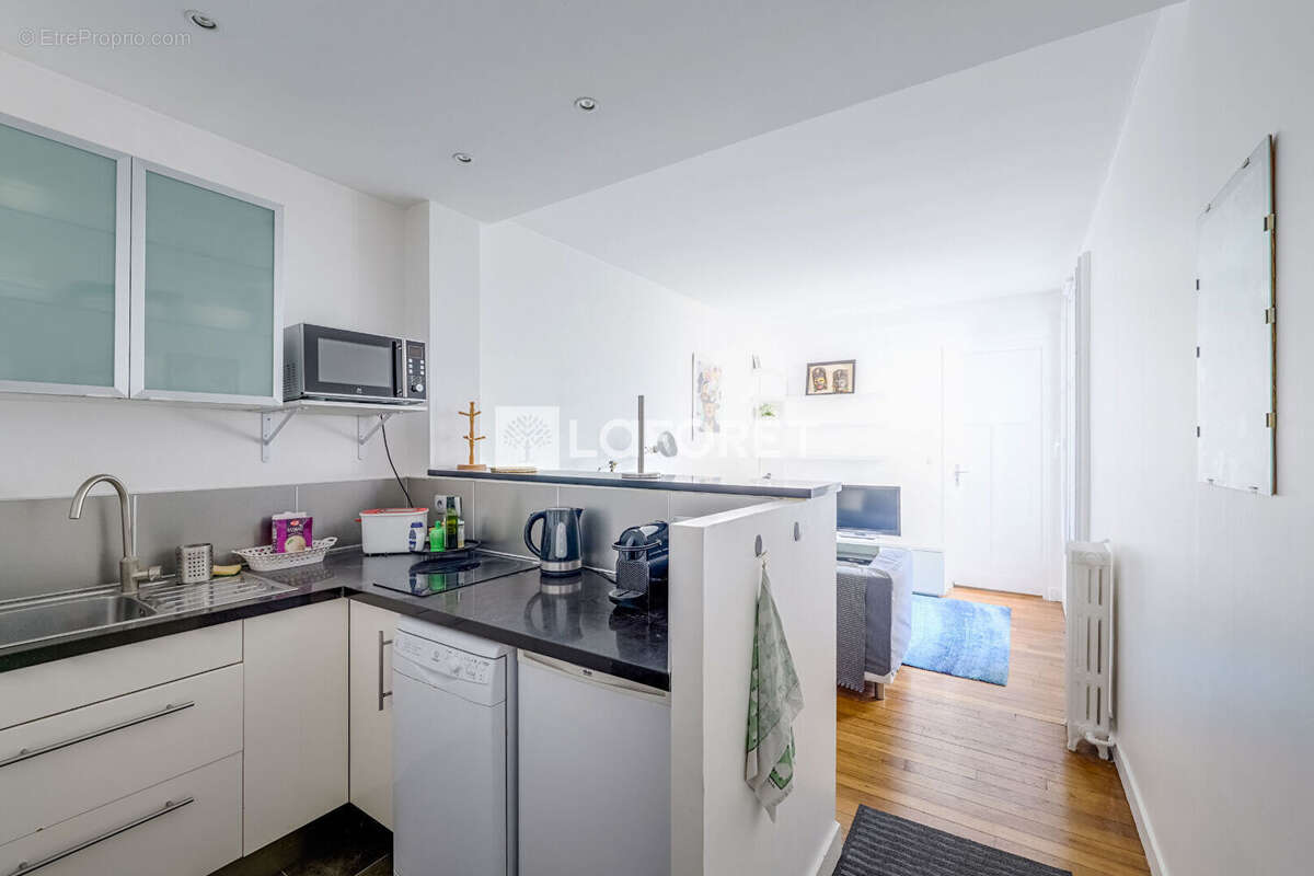 Appartement à PARIS-15E