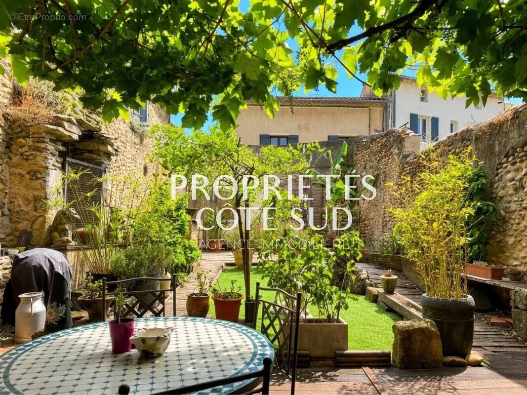 Appartement à SAINT-GENIES-DE-COMOLAS