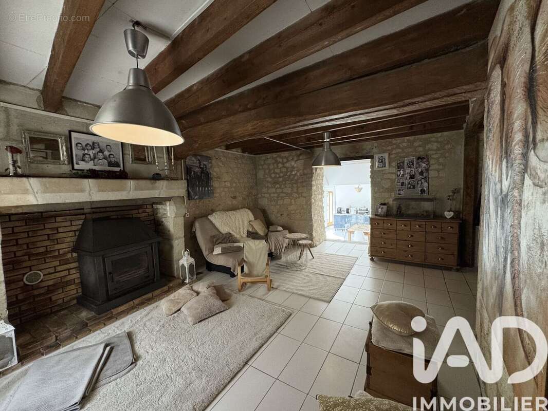 Maison 139 m² à Les Ulmes  - photo 4