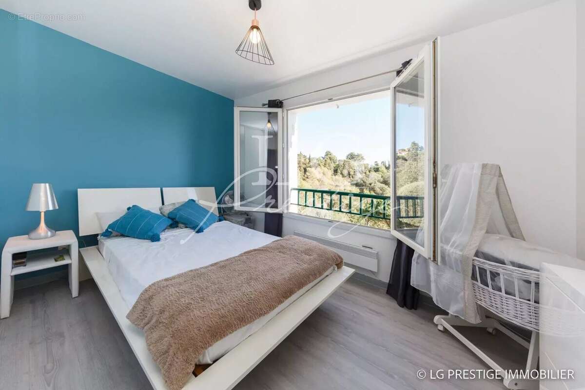 Maison à MANDELIEU-LA-NAPOULE