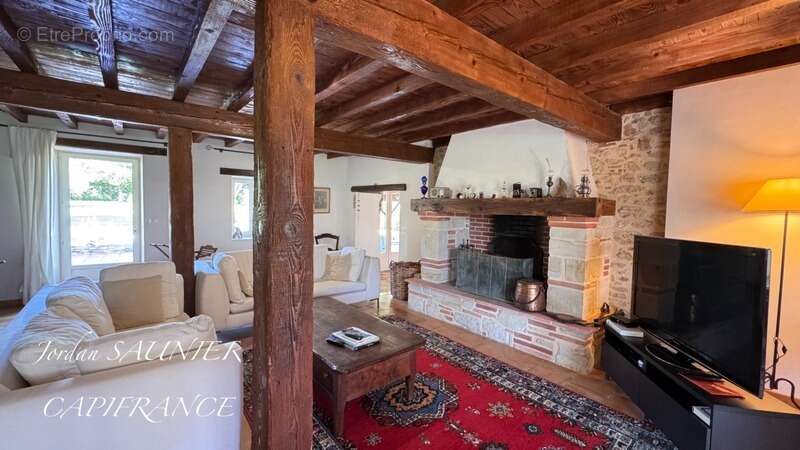 Propriete Lauragaise à vendre 9 pièces proche de CARAMAN (31) - photo 7