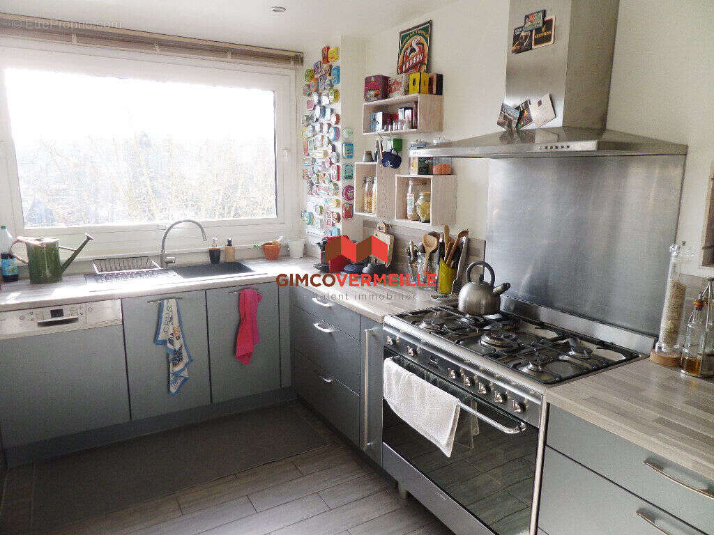 Appartement à LA CELLE-SAINT-CLOUD