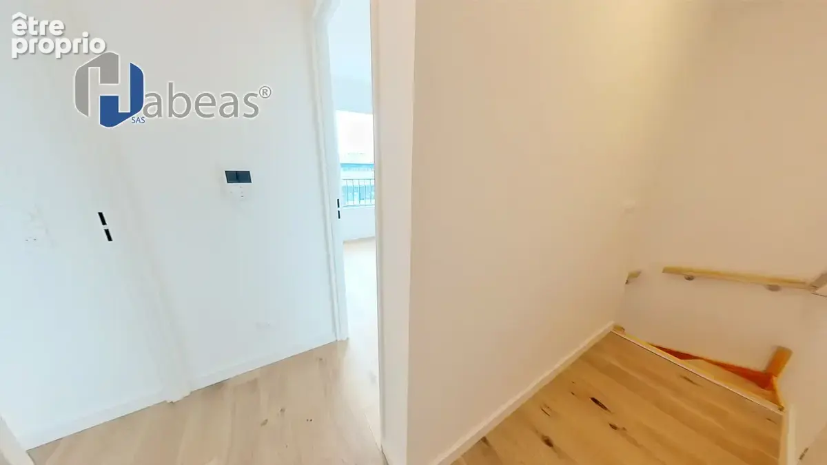 Élégant T4 Duplex avec 2 Loggias à Villeurbanne - photo 11