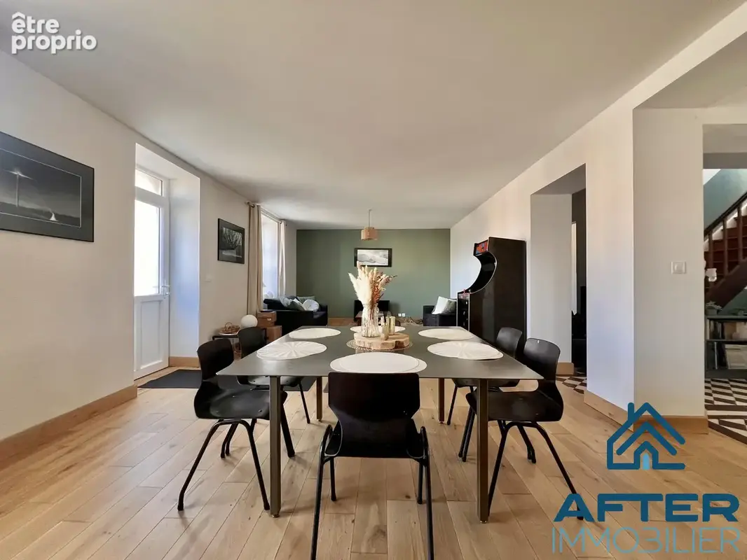 Photo Maison à Parux au prix de 165 000€